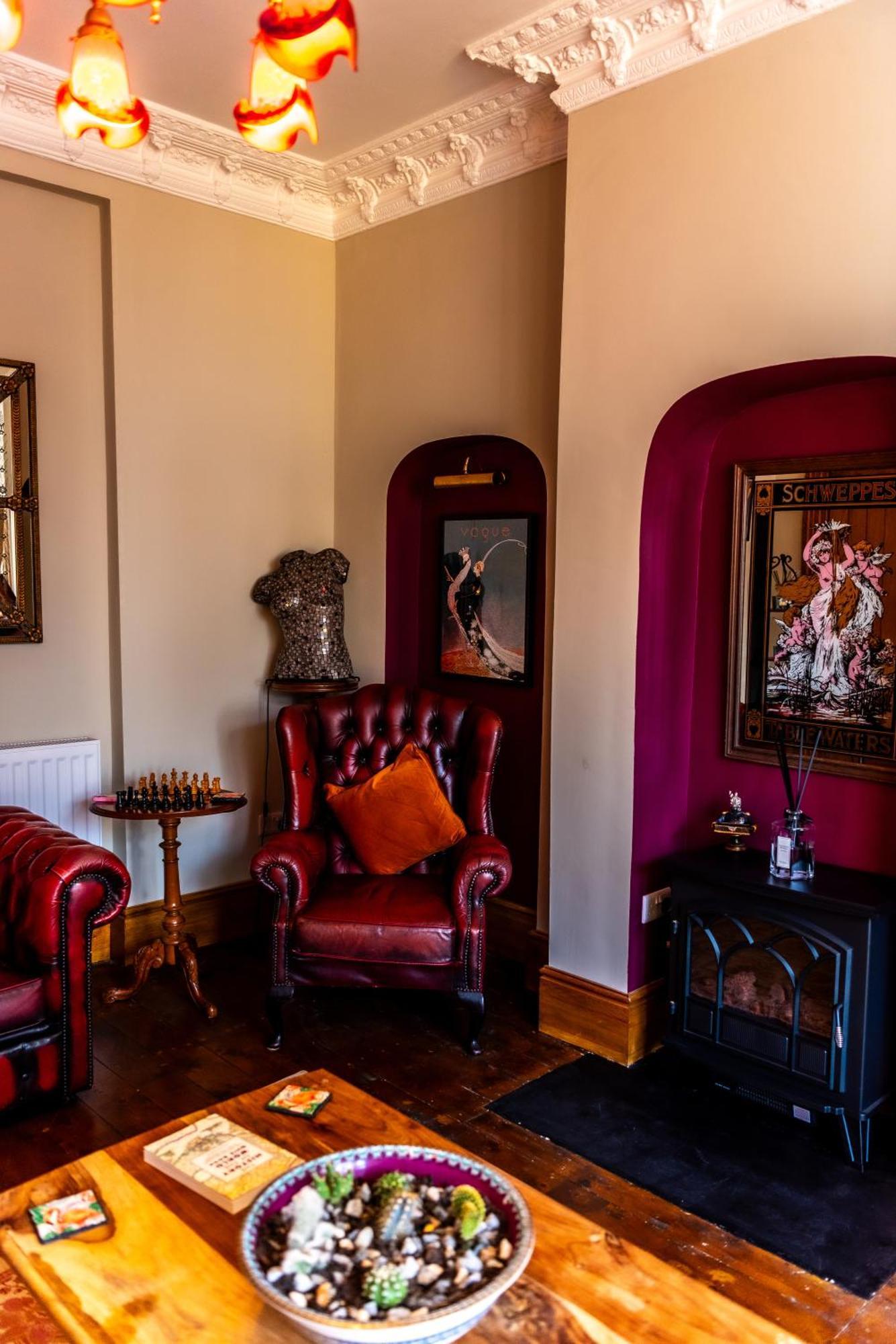 Mulberry House Hotel Ландъндо Екстериор снимка