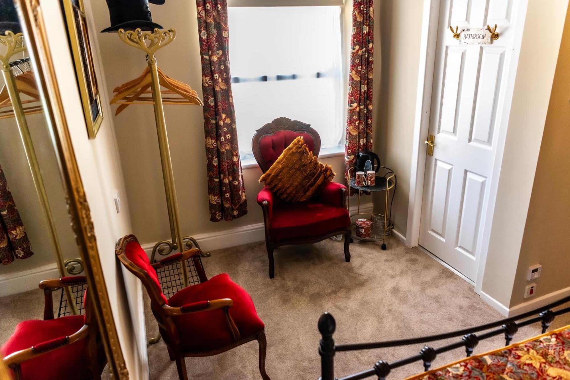 Mulberry House Hotel Ландъндо Екстериор снимка