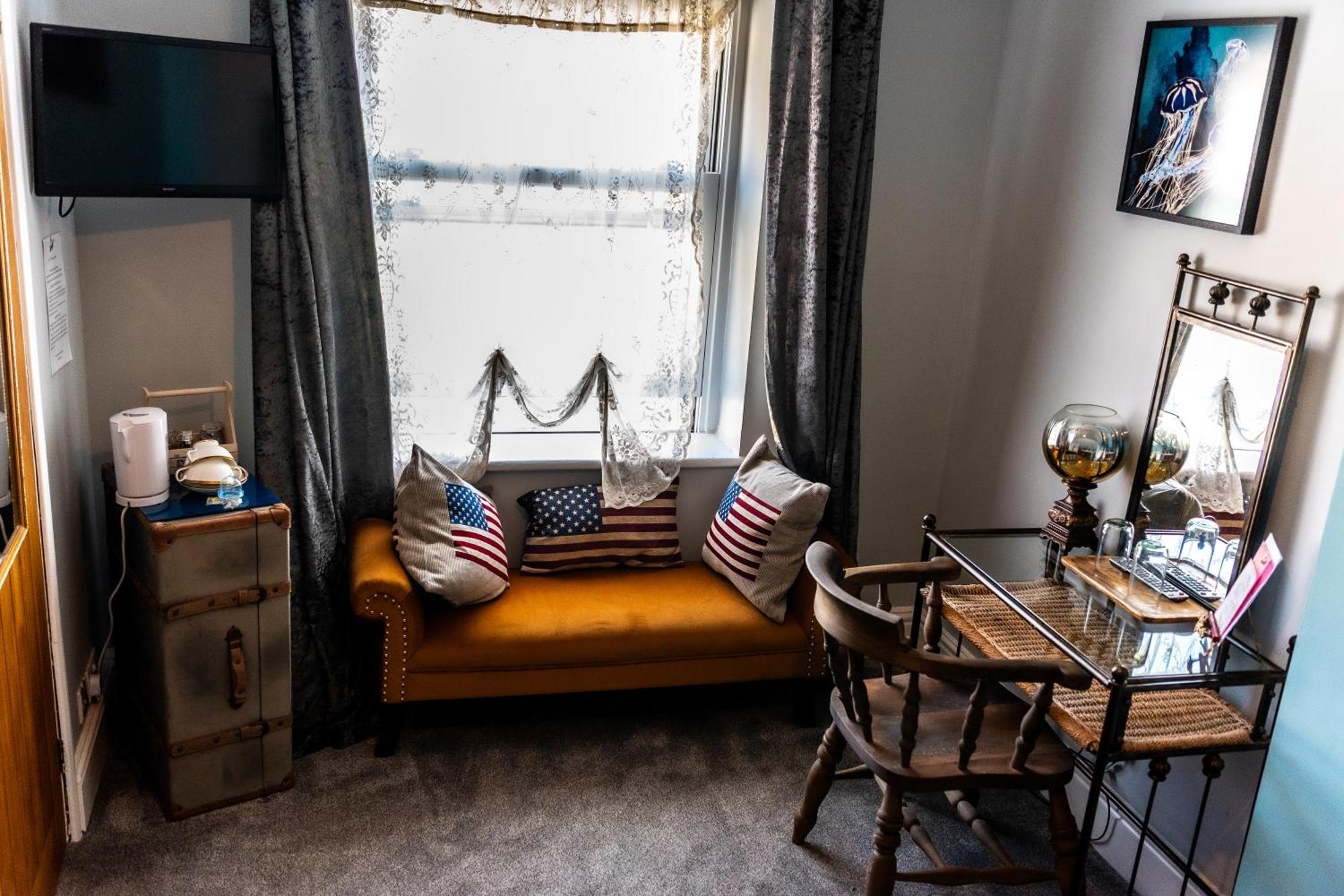 Mulberry House Hotel Ландъндо Екстериор снимка